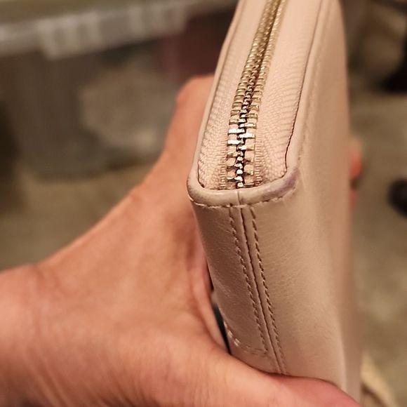 Coach Madison Accordian Zip around  Wallet with Coach and Horses logo  in Silver - Picture 9 of 10